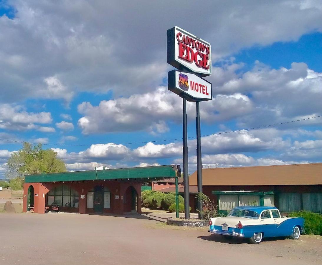 Canyon'S Edge Route 66 Motel Ash Fork Exterior photo