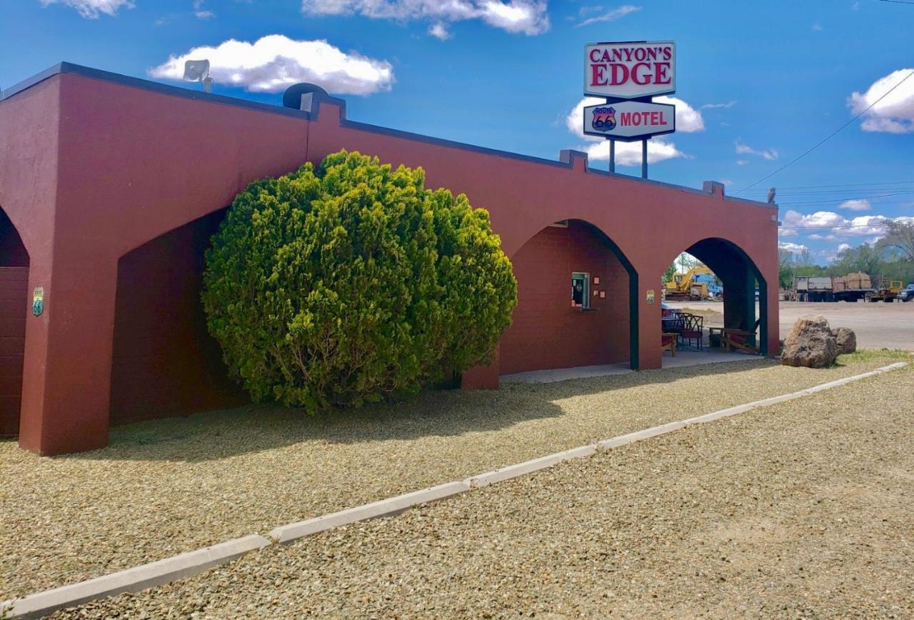 Canyon'S Edge Route 66 Motel Ash Fork Exterior photo