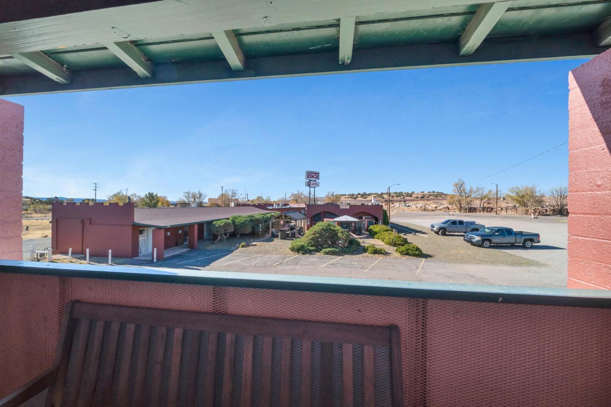 Canyon'S Edge Route 66 Motel Ash Fork Exterior photo